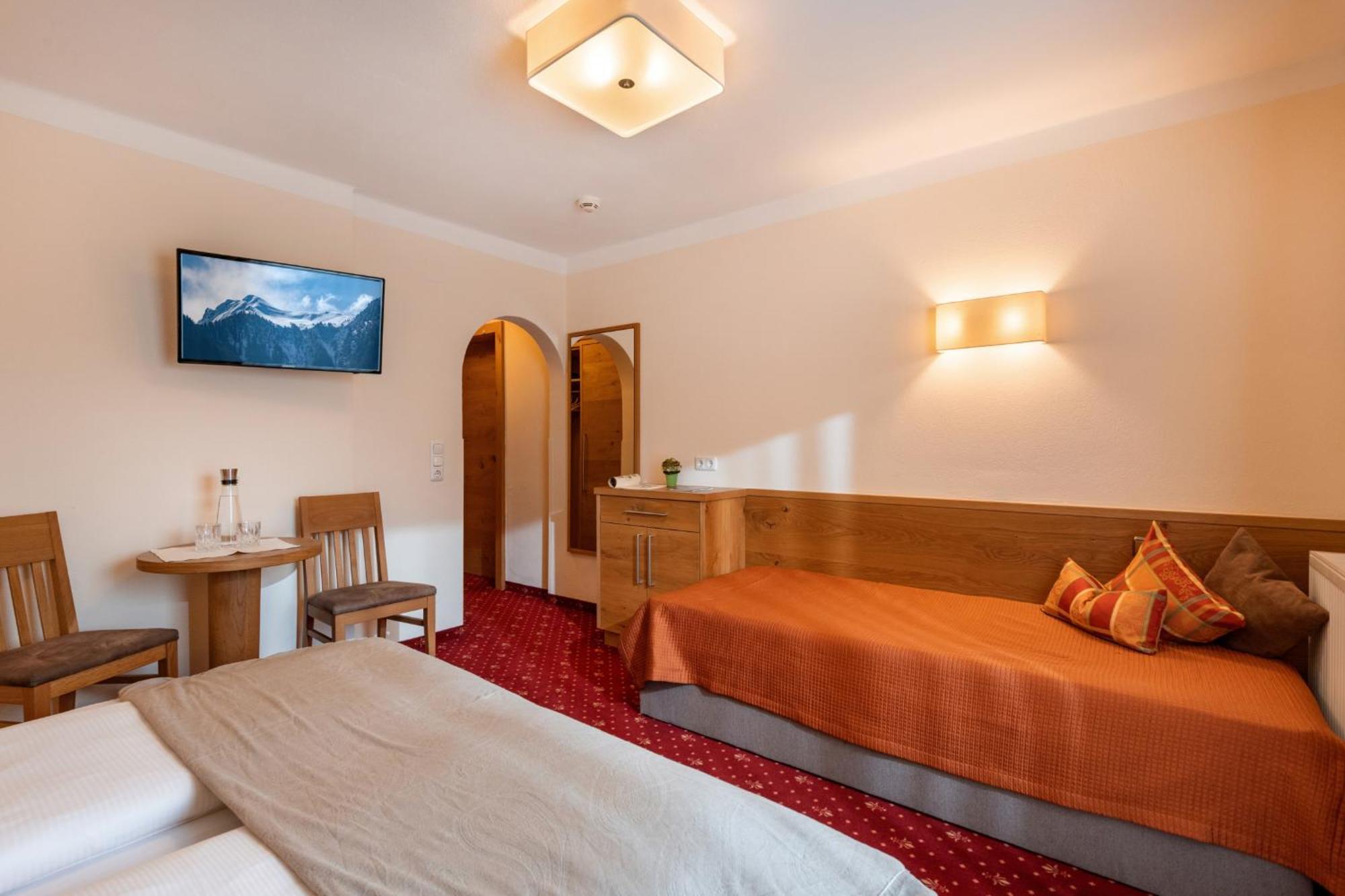 Hotel Garni Birkenhof Mayrhofen Eksteriør billede