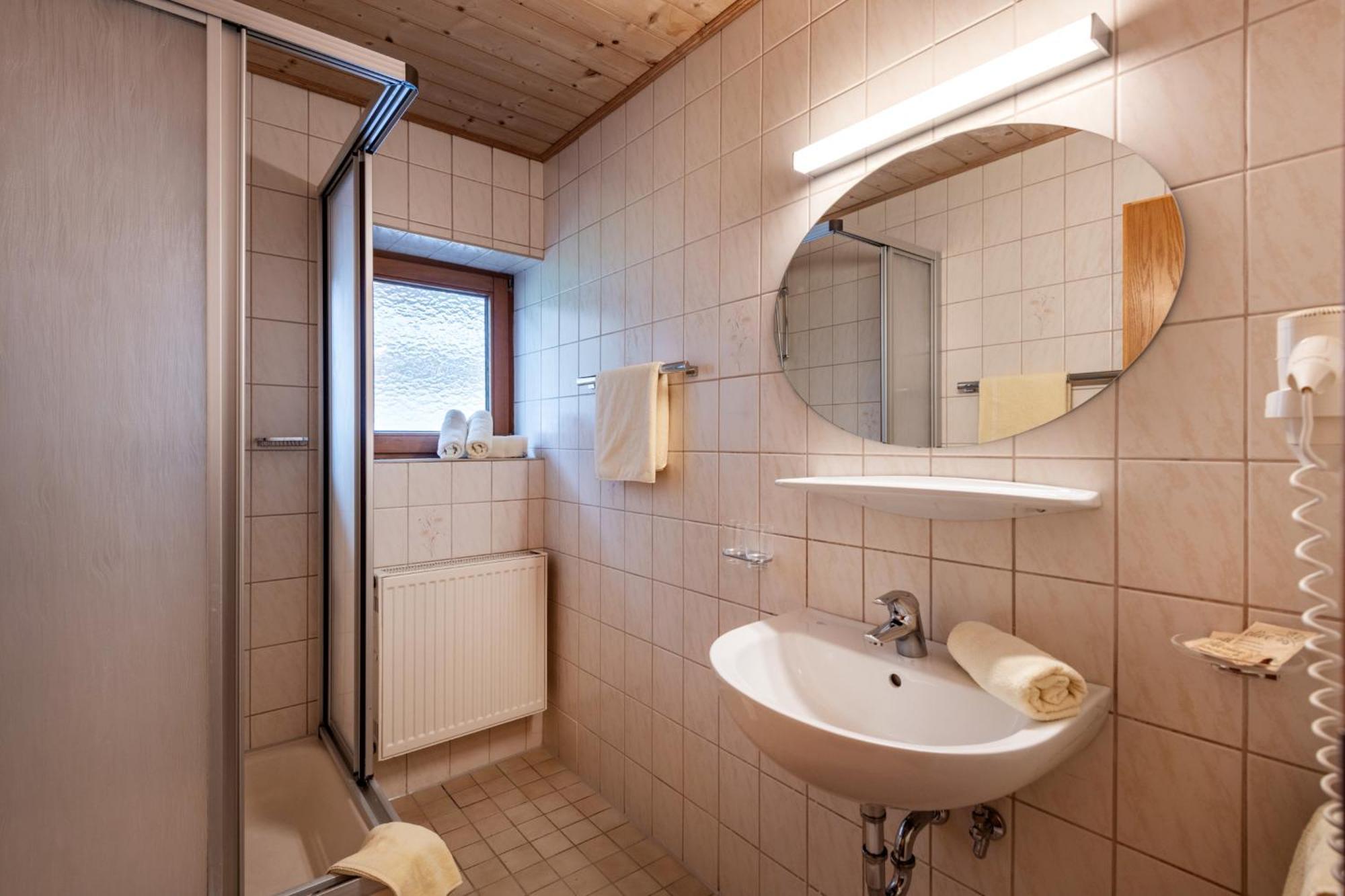 Hotel Garni Birkenhof Mayrhofen Eksteriør billede