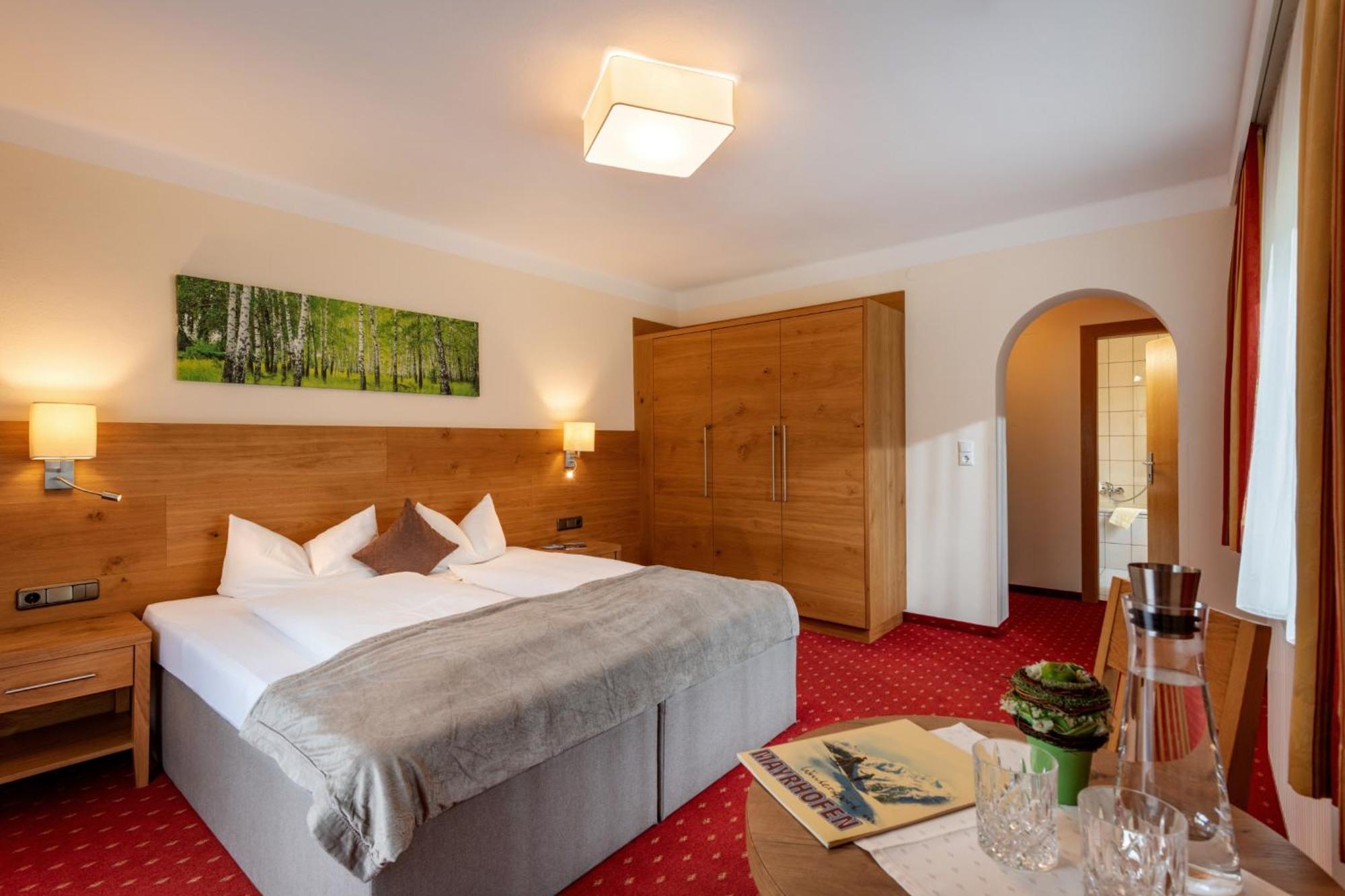 Hotel Garni Birkenhof Mayrhofen Eksteriør billede